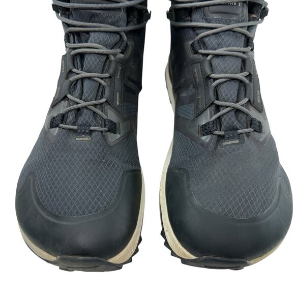 Shoes - Picture 3 of 10